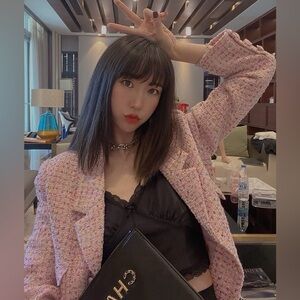 Women's Pink Tweed Blazer - Chic Suit Jacket